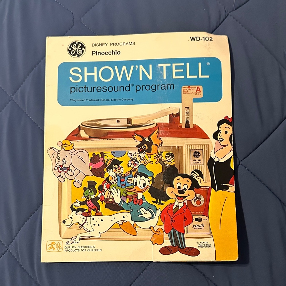 Disney Show'N Tell Program with Mickey and Friends - Blue and Red